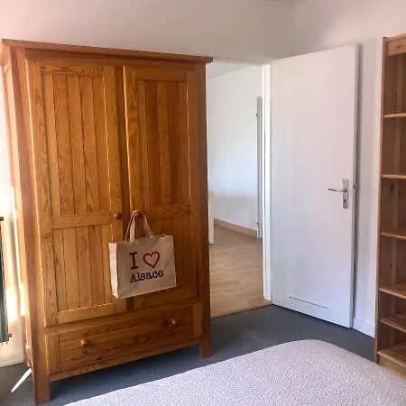 Centre Avec Garage - 4 Personnes - Golbery